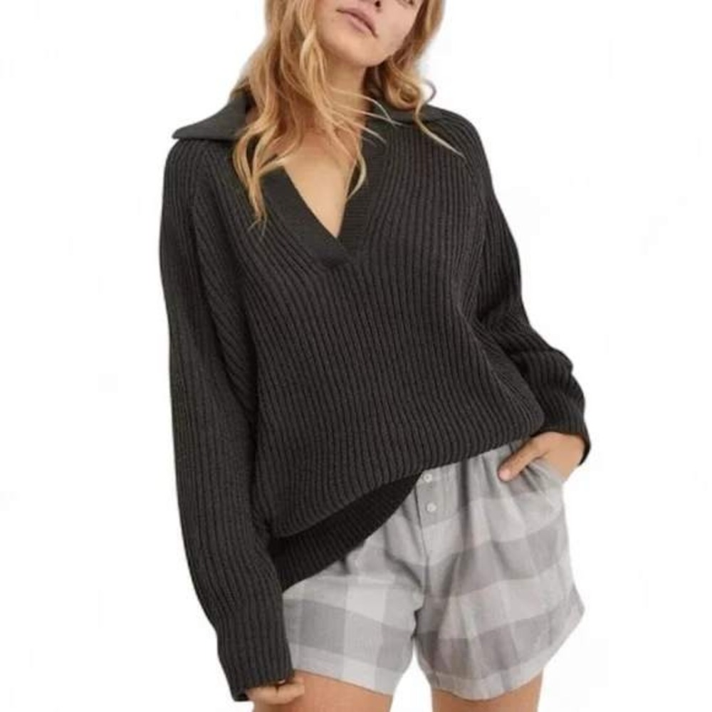 American Eagle Outfitters Charcoal Gray‎ Collared Sweater Long Sleeve M